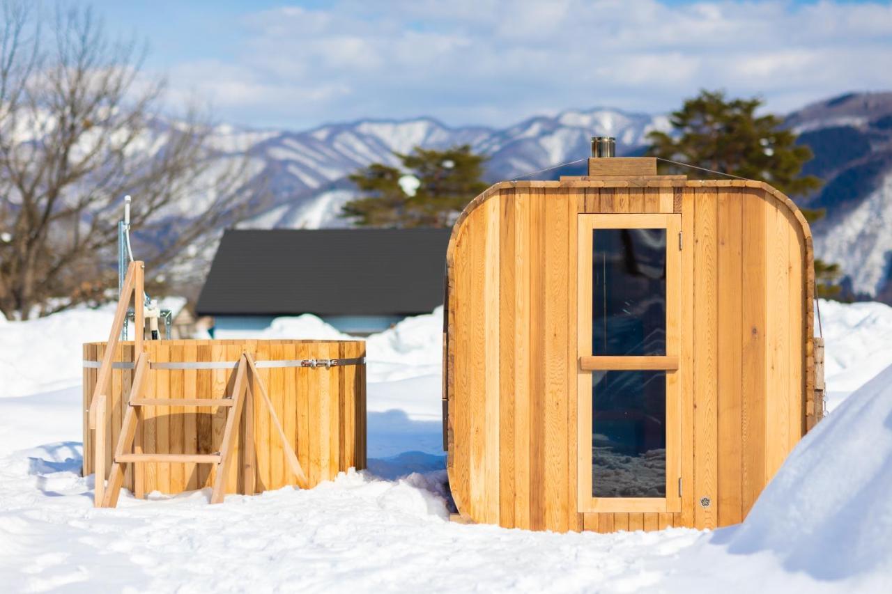 Hotel From P à Hakuba Extérieur photo